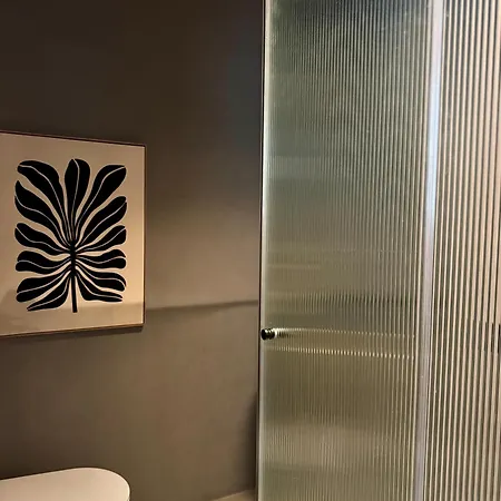 Almond Chambers Νάουσα
