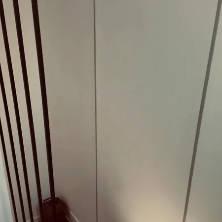 Almond Chambers Νάουσα