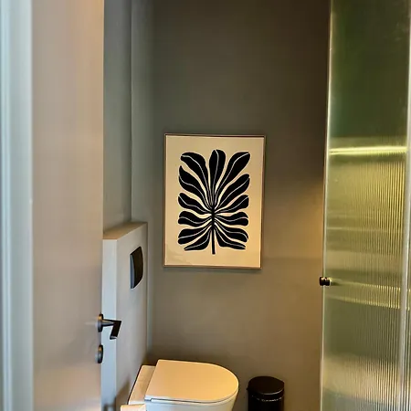 Almond Chambers Νάουσα